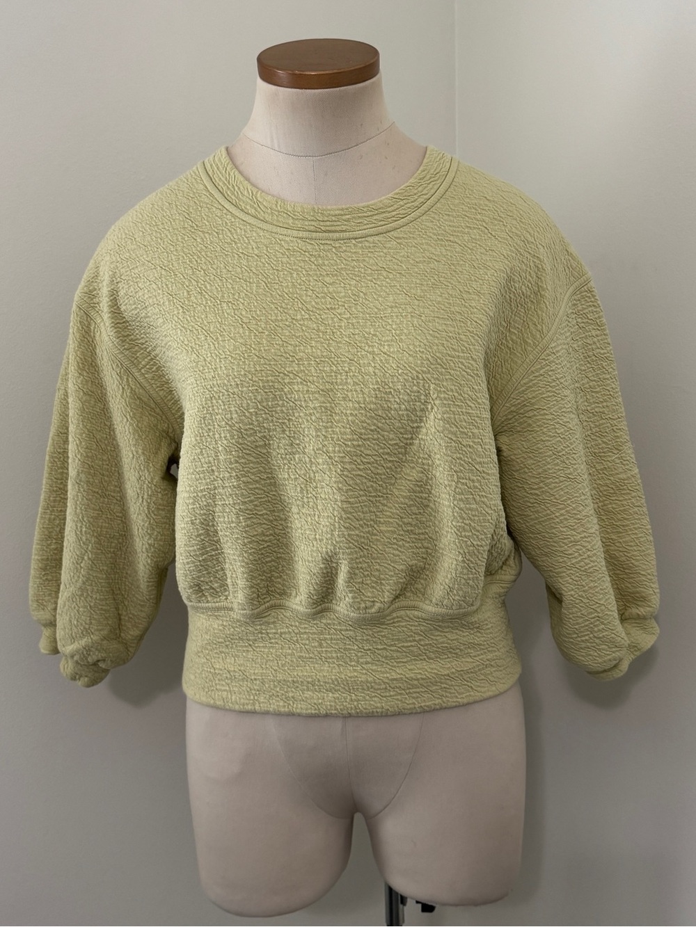 Lululemon 4 Textured Crewneck Pullover Sweatshirt in Dew Green